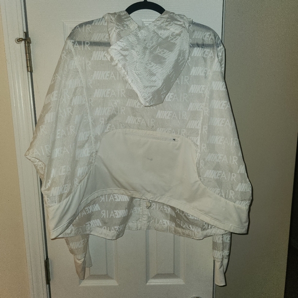 Women's Nike Air Windbreaker with hood 2x - Picture 3 of 3